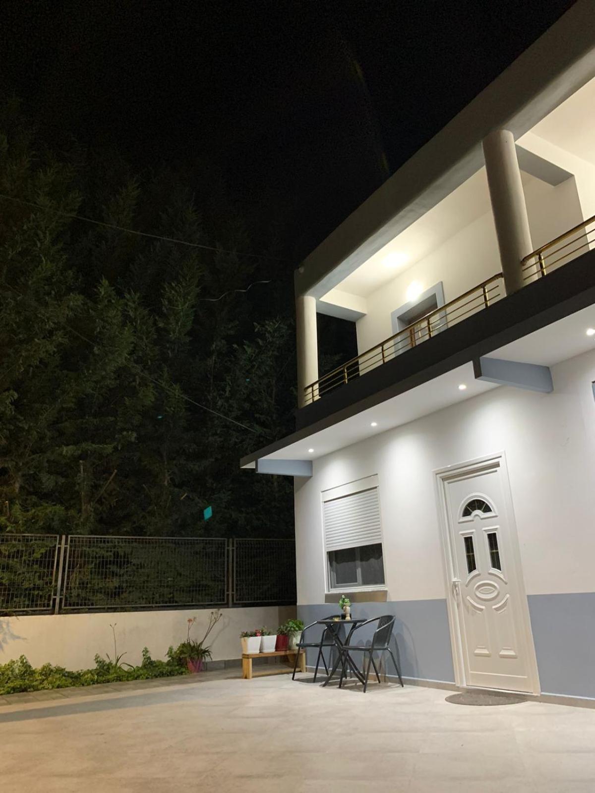 Villa Likaj بيرات المظهر الخارجي الصورة